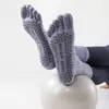 Calcetines de yoga antideslizantes profesionales de media pantorrilla con cinco dedos, calcetines de algodón para yoga, Pilates en suelo, deportes, baile, calcetines de color liso con dedos separados