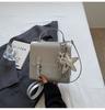 Mochila Fashion Retrô Feminina Estilo Coreano Tendência Casual Bolsa de Viagem 2025 Nova para Estudante Aula Deslocamento Bolsa Transversal