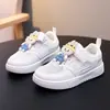 Zapatos Blancos para Niños Moda Zapatos Infantiles 2025 Nuevo Otoño Zapatos Deportivos Casuales para Niñas Zapatos Deportivos Antideslizantes para Niños
