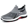 Sapatos para Homens, Novos Modelos de Verão, Sapatos Casuais Versáteis Cross-Border, Sapatos de Malha da Moda, Solas Macias Que Não Sufocam Seus Pés, Sapatos de Tecido Slip-On