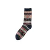 Nuevos calcetines de otoño e invierno para hombre, estilo étnico, hasta la pantorrilla, estilo retro, de doble aguja, amigables con la piel, calcetines largos casuales y versátiles