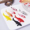 Modelo de Carpa Simulada Adornos de Paisajismo para Acuario Peces Dorados Simulados Juguetes de Peces Ornamentales Colgante para Llavero de Bolso de Teléfono Móvil