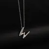 Exquisita Cadena para Clavícula de Acero Inoxidable Estilo Lujo Ligero Europea y Americana Personalizada Versátil Nicho Transfronterizo Collar Compacto con Alfabeto de 26 Letras