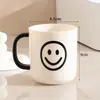 Copo de enxaguante bucal com rosto sorridente estilo Ins, copo fofo para escovar os dentes para uso doméstico, design criativo e simples, adequado para crianças e casais, um copo para enxaguar e lavar