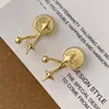 Brincos de Clipe Estrela de Quatro Pontas para Mulheres, Estilo Coreano, Exquisitos, Luxo Leve, High-End, Novo Estilo da Moda, Brincos de Moda Simples e Versáteis