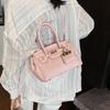 Bolsa Pequena Estilo Ocidental de Luxo Feminina 2025 Nova Primavera e Verão Versátil Bolsa Transversal Fashionável Super Popular Bolsa de Mão Exquisita