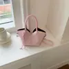 Bolso Cubo con Patrón Tejido de Comercio Exterior para Mujer Verano 2026 Nuevo Gran Capacidad Hombro Cruzado Moda para Viajar Bolso de Mano de Moda Tendencia