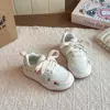 Zapatos Deportivos Infantiles 2026 Otoño Nuevo Estilo Zapatos para Bebés Pequeños Suela Suave Zapatos Casuales Niños y Niñas Suela Suave Zapatos de Tabla para Bebés