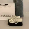 Saia com laço e sapatos pequenos de couro estilo retrô francês com sola grossa que aumentam a altura, sapatos Mary Jane pérola outono e inverno 2026 novos para mulheres