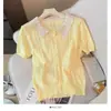 Cardigã de malha com gola de boneca, manga curta, patchwork de renda vazada estilo coreano para mulheres, novo top slim fit de verão 2026
