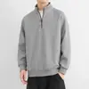 Sudadera simple y versátil para hombre con cuello alto y media cremallera, nuevo estilo de otoño, prenda interior casual suelta y texturizada de color sólido pesado
