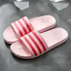 Pantuflas de Cuatro Estaciones para Hombre, Adecuadas para Uso en Interiores y Exteriores, Pantuflas de Pareja, Pantuflas Antideslizantes para Baño para Mujer, Verano