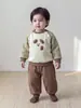 Conjunto Masculino Outono/Inverno Estilo Coreano com Forro de Lã Top Fofo de Desenho Animado Calça de Moletom Casual Conjunto de Duas Peças Roupas de Inverno da Moda