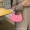 Bolsa de axila criativa de nicho de alta qualidade para mulheres, nova bolsa quadrada pequena da moda para batom, estilo western, bolsa de ombro transversal, bolsa de bolinho