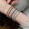 Pulsera con Hebilla Cuadrada de Circonita Chapada en Oro Real, Lujo Accesible, Pulsera de Gama Alta, Moderna, Exquisita y Versátil para Mujeres