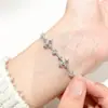 Elegante y Exquisito Pulsera de Cruz de Iris para Mujer, Joyería de Circonia con un Toque de Lujo, Diseño Sencillo, Accesorios de Joyería de Nicho