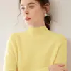 Suéter de cachemira marca Bai Cai Rong 2026 con mangas raglán, cuello semi alto, diseño versátil, corte holgado, suave y amigable con la piel