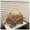 Bolsa pequena de temperamento feminina 2026 inverno nova bolsa de mão estilosa bolsa transversal estilo coreano personalizada ins bolsa quadrada pequena de ombro único