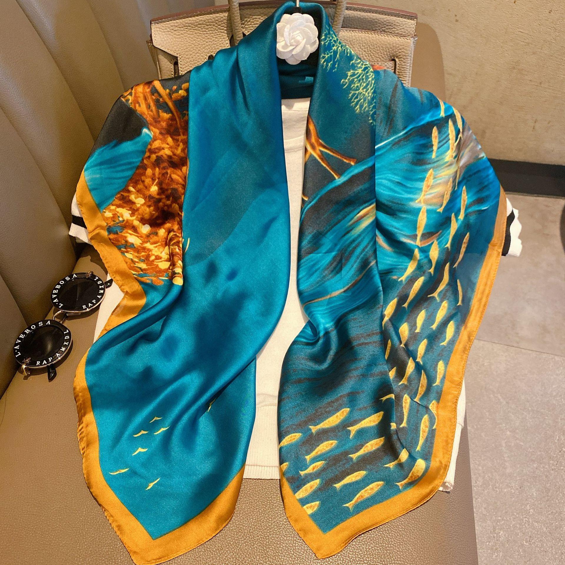 咖边蓝底金鹿 (1)