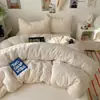 Juego de cuatro piezas cálido de terciopelo de leche Clase A, funda de edredón engrosada de forro polar con relieve de alta densidad, juego de tres piezas de sábana de franela