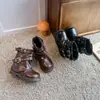 Botas Martin de Media Caña con Hebilla de Remache Moda Infantil Otoño 2026 Nuevas Botas de Cuero Casual de Moda con Suela Suave para Niñas