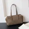 Bolso de piel de vaca de capa superior, bolso de mano coreano de nicho de cuero genuino, bolso de hombro de gran capacidad para el trabajo con un toque de alta gama para mujer
