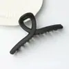 Grampo de Cabelo de Silicone com Acabamento Premium para Penteados, Presilha de Cabelo Leve de Borracha Macia Cor Sólida Estilo Tubarão, Acessório de Cabelo Simples com Textura de Borracha