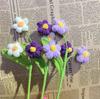 Flor de pompom trançada à mão Acabada Novo buquê de flor de ameixa Presente para o Dia das Mães Dia dos Professores buquê de simulação flor de crochê de lã