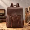 Bolsa Mochila de Couro Genuíno Couro Crazy Horse Estilo Retro Europeu Feminina Grande Capacidade com Aba e Cordão Mochila Casual para Viagem Personalizável