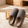 Pantuflas de algodón para hombre 2026 otoño e invierno nuevo modelo interior antideslizantes de felpa cálidas para el hogar de piso de algodón talla extragrande para hombre
