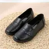 Zapatos Mocasines sin Cordones, Zapatos de un solo color para Mujeres de mediana edad y Mayores, Suela Suave, Antideslizantes, Transpirables de Cuero, Zapatos Planos para Mayores, Primavera y Otoño 2026