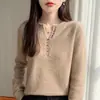 Nuevo suéter de punto de terciopelo Andy para mujer de otoño e invierno, estilo old money, cuello de tijera de otoño, cuello en V abotonado, top básico versátil, moderno