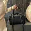 Bolso tipo almohada Boston de alta gama, Bolso de bolos con diseño de nicho, Para el trayecto diario casual, Bolso cruzado de hombro de alta gama para mujer