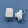 Directo de fábrica YD-1028 uno a la vez apagado interruptor de llave de encaje autoblocante botón de interruptor de linterna pequeña
