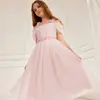 Vestido de Princesa Rosa de Malla con Hombros Descubiertos, Flores 3D y Cinturón para Niñas, de Longitud Media, Transfronterizo Europeo y Americano