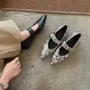 Zapatos bajos de oveja con estampado de serpiente para mujer, zapatos de tacón plano, nuevo modelo de otoño, piel genuina, una correa con hebilla, zapatos Mary Jane de punta, botas de mujer, talla 40