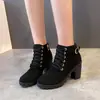 Talla grande Comercio Exterior 2024 Primavera y Otoño Nuevas Botas Martin de Tacón Grueso de Tacón Alto Estilo Británico para Mujer con Correa Hebilla Botines
