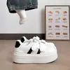 Tênis Chunky com Velcro Estilo Coreano Novo Primavera/Verão 2026, Sapatos Brancos, Mocassins Estudantis para Mulheres, Transfronteiriço
