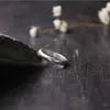 Artesanía de Chiang Mai Estilo Tailandés Hecho a Mano Puro Plata Plata Lisa Anillo de Plata Maciza con Espalda Redondeada para Hombres y Mujeres Anillo Pulido Método Antiguo Plata S925