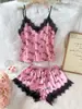 Conjunto de pijama para mujer transfronterizo con cuello de encaje, camisola y shorts, tres piezas sexy y elegante, lencería de satén de lujo, ropa de casa europea y americana