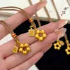 Collar Colgante de Flor de Oro Hueca Pequeña Chapado en Oro de la Tienda de Oro Puzuo, Cadena para Suéter de Flor de Dinero Flor de Buena Suerte
