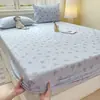 2025 Nueva Moda Estampado Cama Sábanas de Cama Juego de Tres Piezas Algodón Lavado Agradable a la Piel Colcha Funda de Almohada Cama de Dormitorio Estudiantil Individual Sábanas de Cama