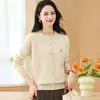 Nuevo suéter de punto elegante 2026 para mamás, moda casual china nueva para mujeres de 50 años, suéter versátil de corte ajustado