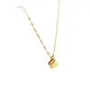 Cadena de Clavícula Mariposa Dorada para Mujer 2026 Nuevo Estilo Simple Nicho Lujo Ligero Acero de Titanio Collar Elegante Versátil Accesorio de Alta Gama