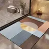 Tapete de Chão Estilo Ins Macio de Lama Diatomácea com Padrão Xadrez, Absorvente de Água e Fácil de Limpar, Capacho para Banheiro de Casa, Tapete para Pés Antiderrapante