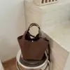 Bolsa Tote de Textura de Alta Qualidade Europeia e Americana Bolsa de Ombro Retro de Primavera Merade Simples de Grande Capacidade para o Dia a Dia