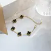 Bestseller transfronteiriço 13MM corrente dupla face versátil de alta qualidade dourada trevo de quatro folhas cinco flores pulseira, não desbota, pulseira de luxo leve