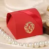 La Caja de Dulces para Boda Más Vendida de Xiaohongshu con Estampado Rojo Caliente Caja de Regalo de Agradecimiento de Boda Caja de Regalo Complementaria Caja de Dulces Plegable Caja de Dulces para Boda Caja de Papel