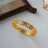 Pulseira Colorida Esmaltada com Borboleta em Óleo Estilo Chinês Retro Original para Mulheres, Joia Versátil de Luxo Leve de Alta Qualidade