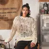 Moda Otoñal Estilo Desgastado Hueco Hombres Silueta Holgada Tendencia Diseño Desgastado Marca de Tendencia Base de Punto Suéter